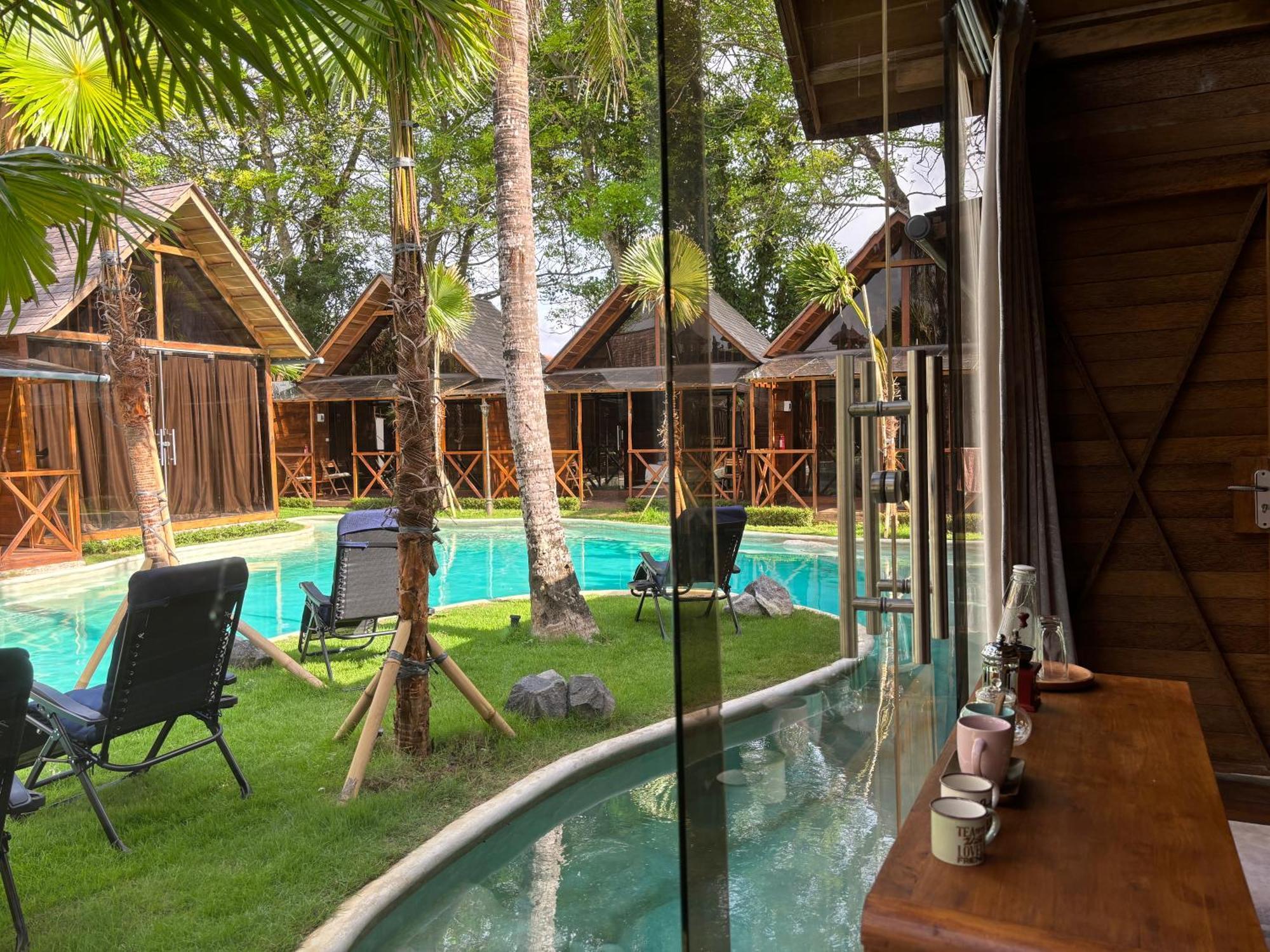 Bali Lagoon Bungalows, Nusa Dua Benoa Экстерьер фото